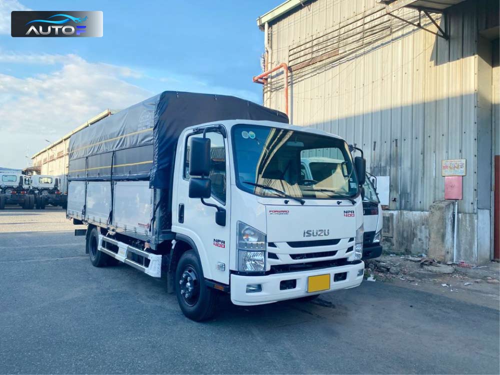 Xe tải Isuzu NPR 400 thùng bạt bửng nhôm (3.5T - 4T) dài 5.1 mét