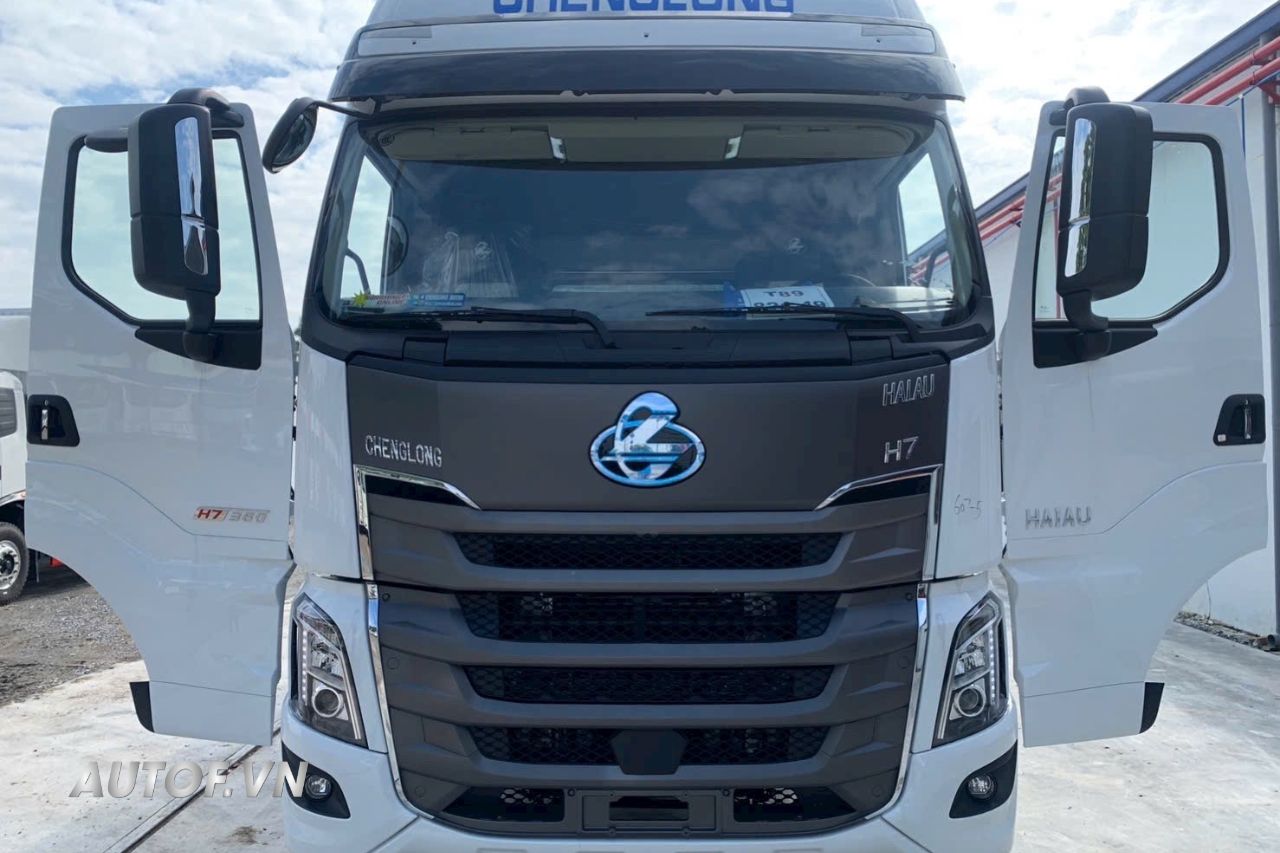 Chenglong 4 chân H7 360HP thùng 9m7