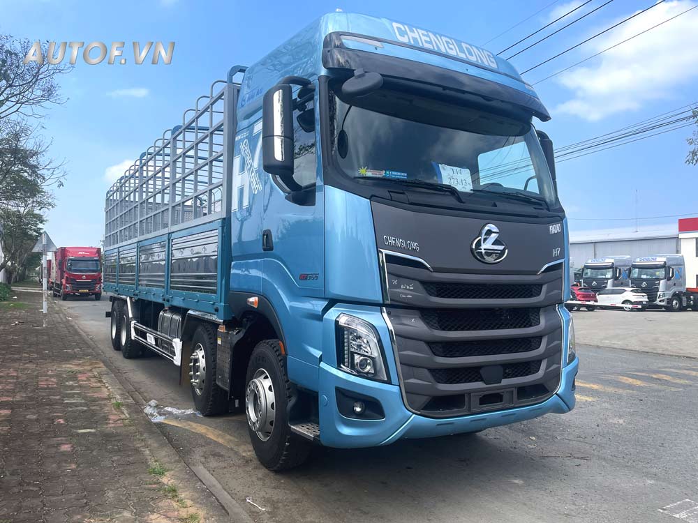 Chenglong 4 chân H7 360HP thùng bạt 9m7 tải 18 tấn