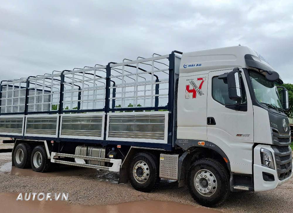 Xe tải ChengLong 4 chân H7 400HP thùng 9m7 cao 2m53