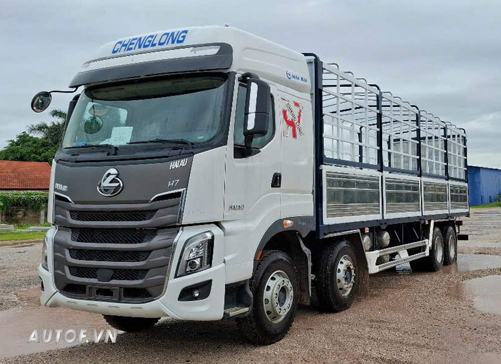 Xe tải ChengLong 4 chân H7 400HP thùng 9m7 cao 2m53
